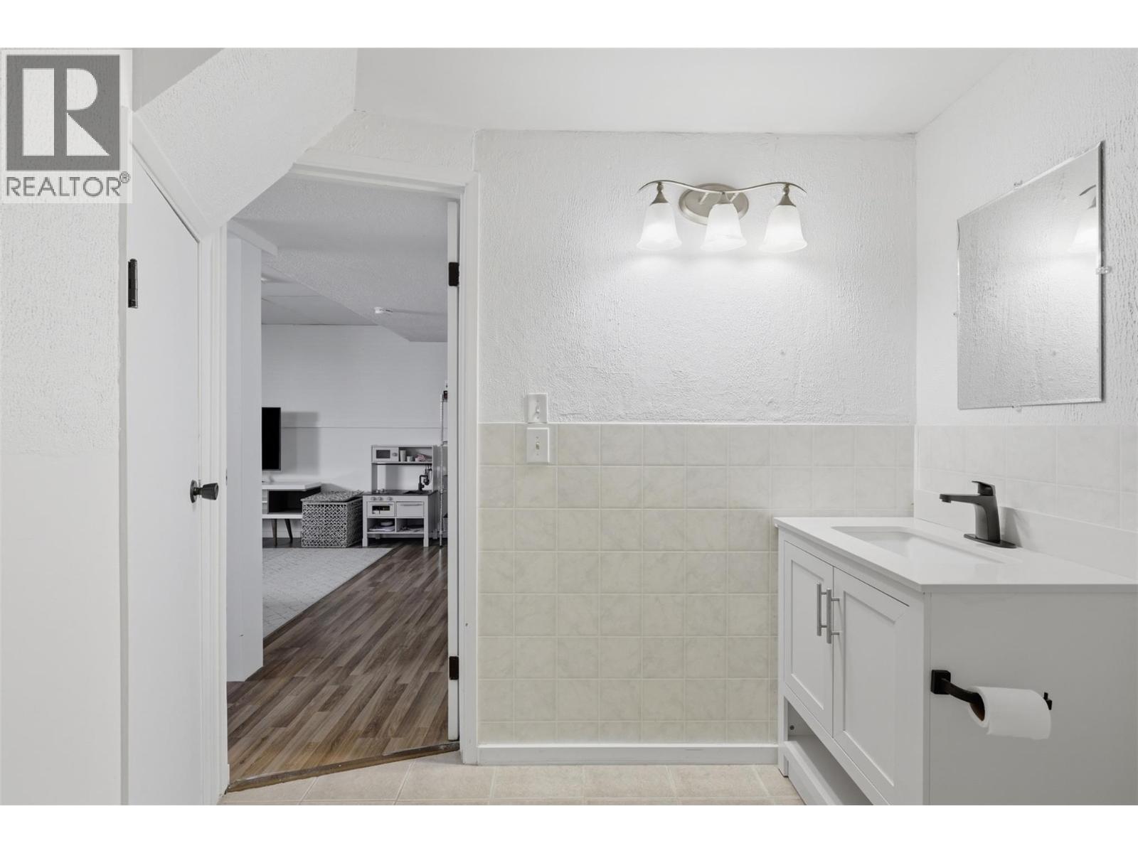 575 Gleneagles Drive, Kamloops, British Columbia  V2E 1X1 - Photo 27 - 10397639