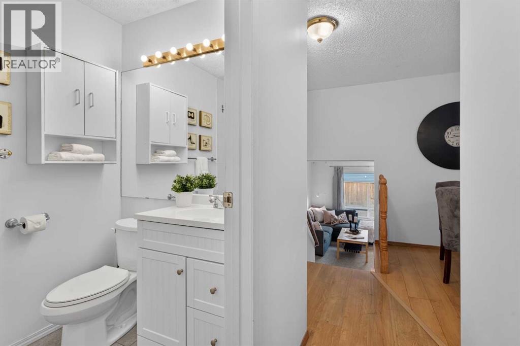 179 Pinecliff Close Ne, Calgary, Alberta  T1Y 4N4 - Photo 10 - A2331687