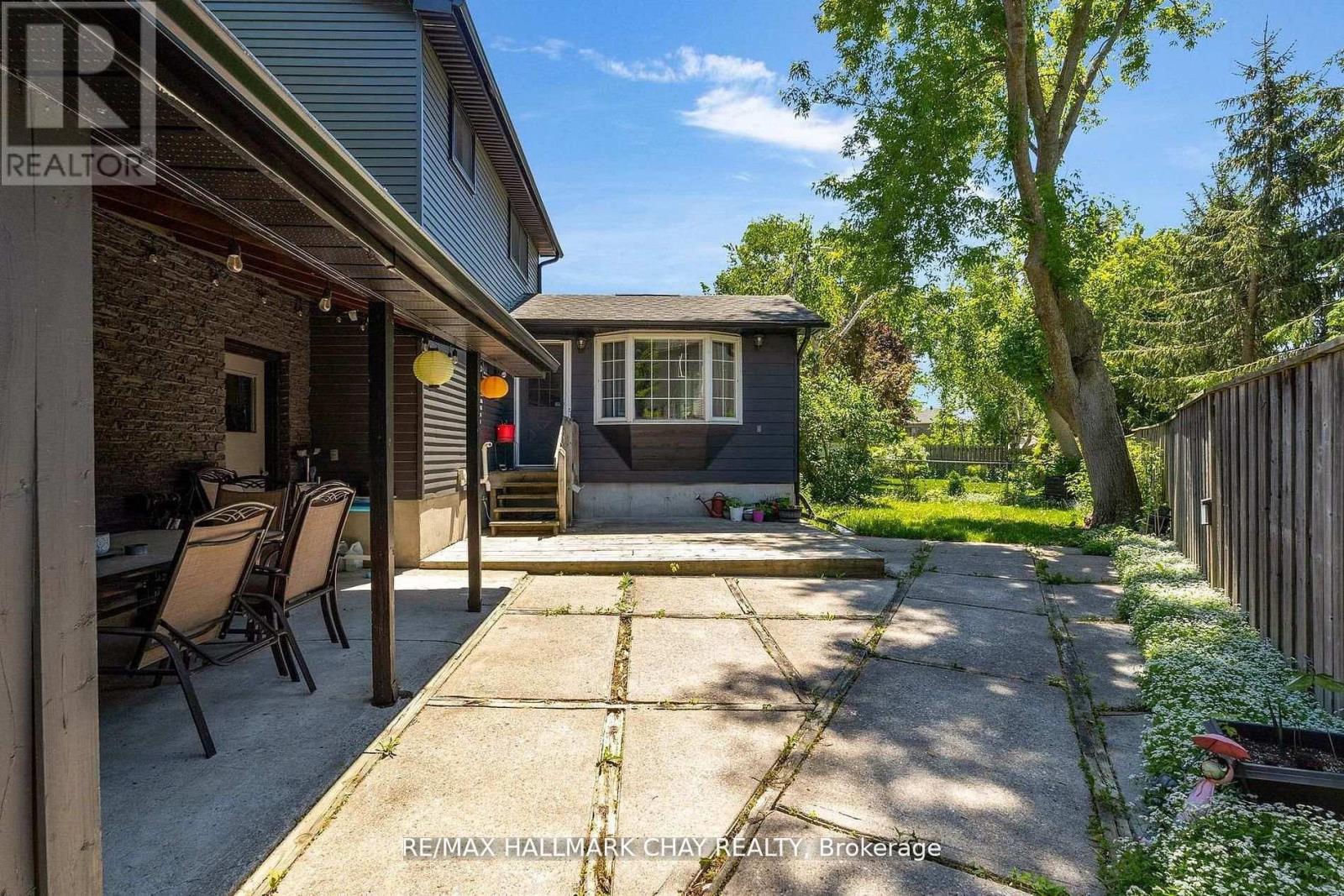 17 Walker Avenue, Orillia, Ontario  L3V 6G8 - Photo 18 - S13671826