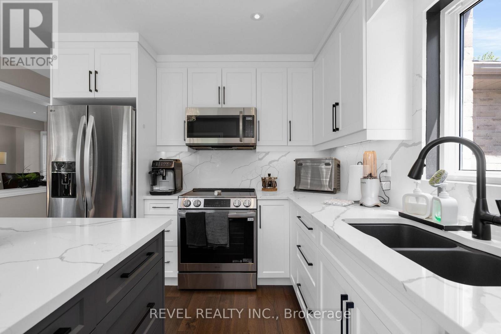 69 Stephanie Lane, Barrie, Ontario  L4N 0V9 - Photo 15 - S13671940