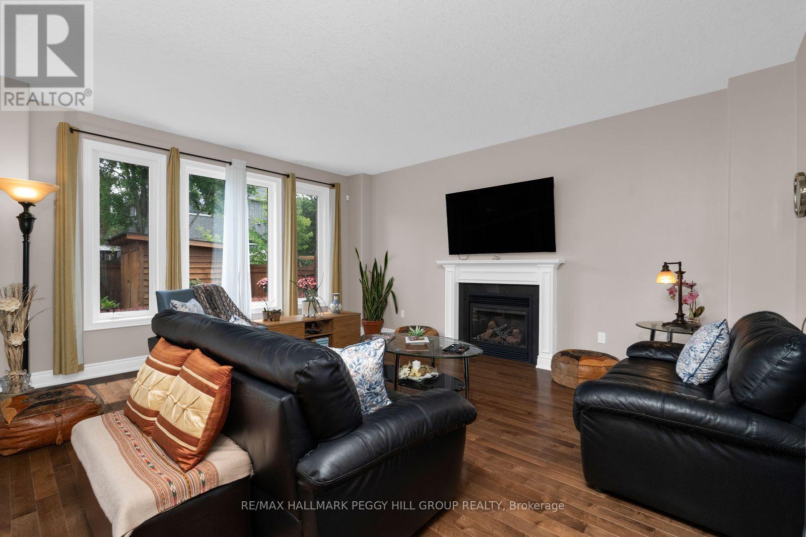 77 Graihawk Drive, Barrie (Ardagh), Ontario  L4N 6G7 - Photo 6 - S13672038