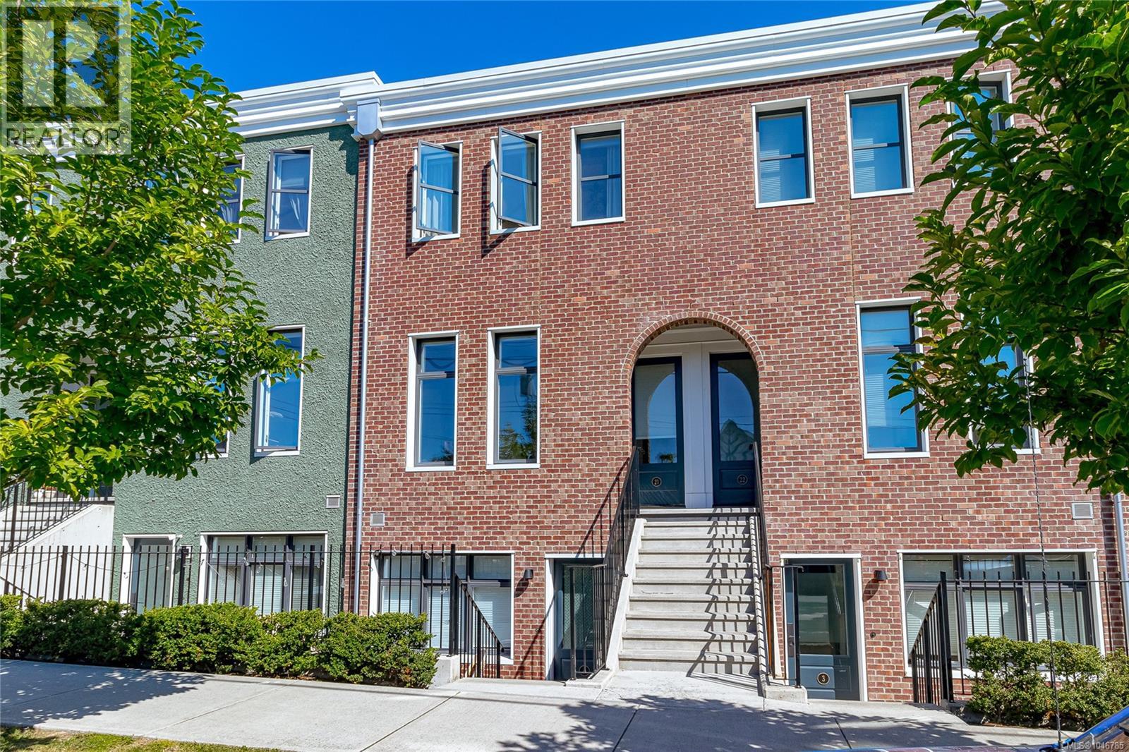 21 230 Wilson St, Victoria, British Columbia