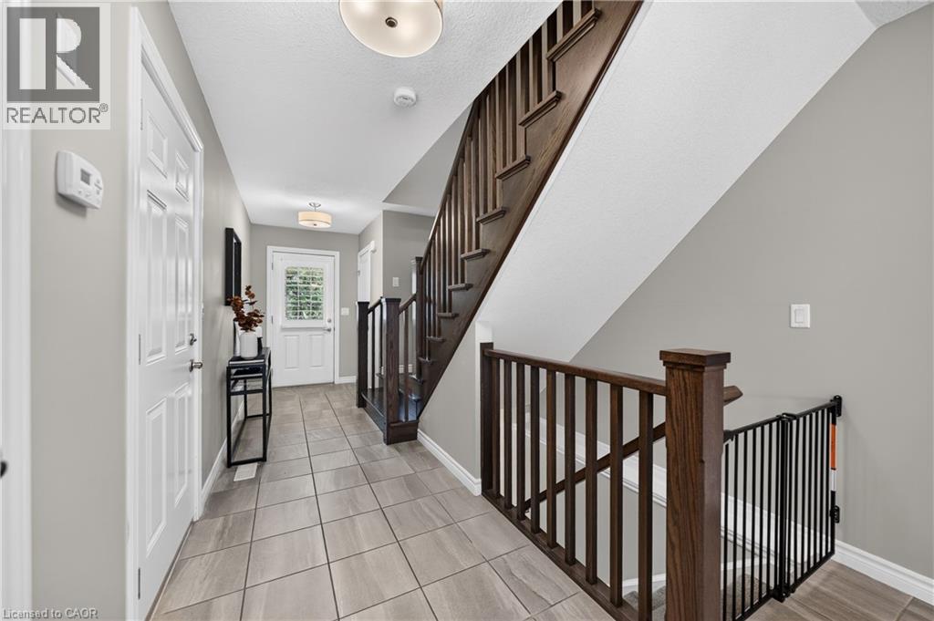 635 Saginaw Parkway Unit# 82, Cambridge, Ontario  N1T 0C1 - Photo 4 - 40854761