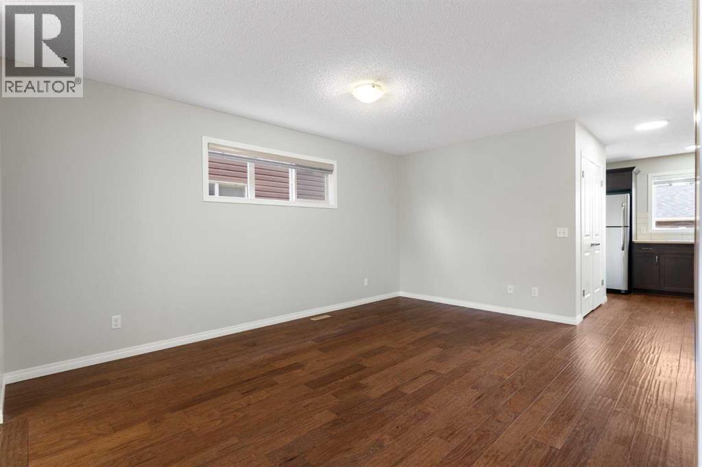 16 Fireside Way, Cochrane, Alberta  T4C 0R1 - Photo 15 - A2336797