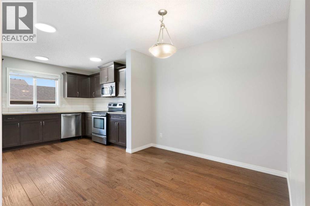 16 Fireside Way, Cochrane, Alberta  T4C 0R1 - Photo 17 - A2336797