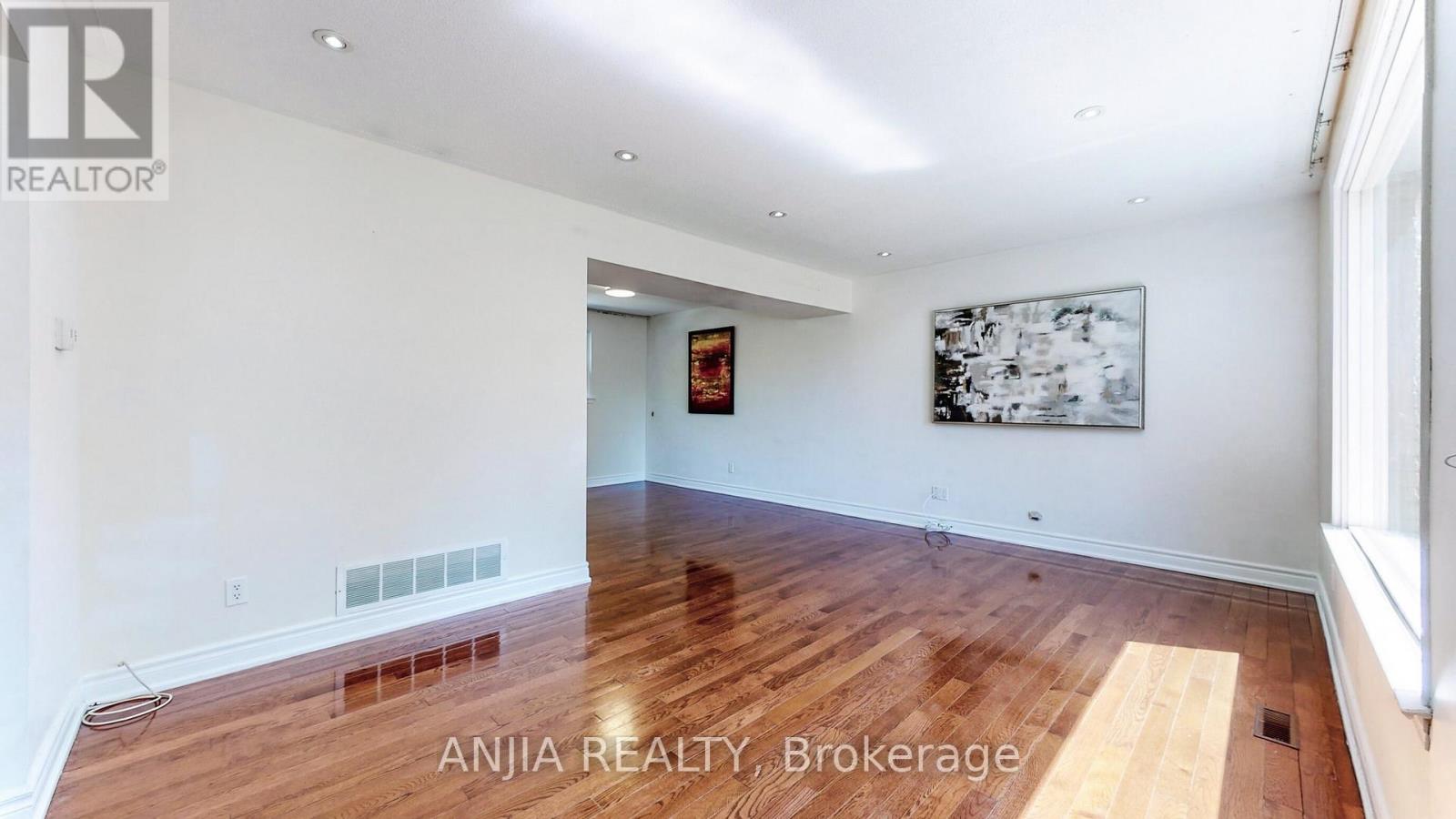 14 Cherrystone Drive, Toronto, Ontario  M2H 1R9 - Photo 4 - C13413832