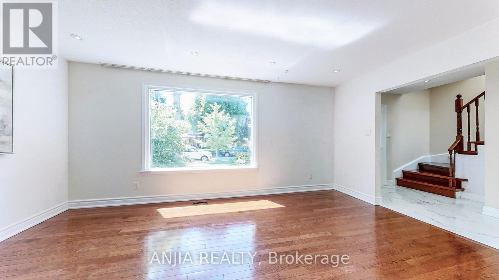14 Cherrystone Drive, Toronto, Ontario  M2H 1R9 - Photo 5 - C13413832