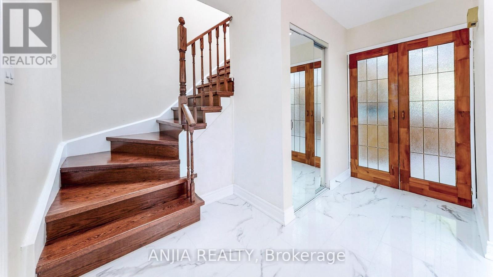 14 Cherrystone Drive, Toronto, Ontario  M2H 1R9 - Photo 8 - C13413832