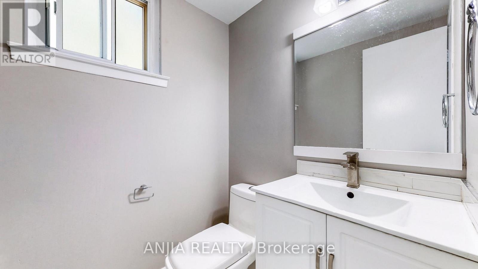 14 Cherrystone Drive, Toronto, Ontario  M2H 1R9 - Photo 9 - C13413832