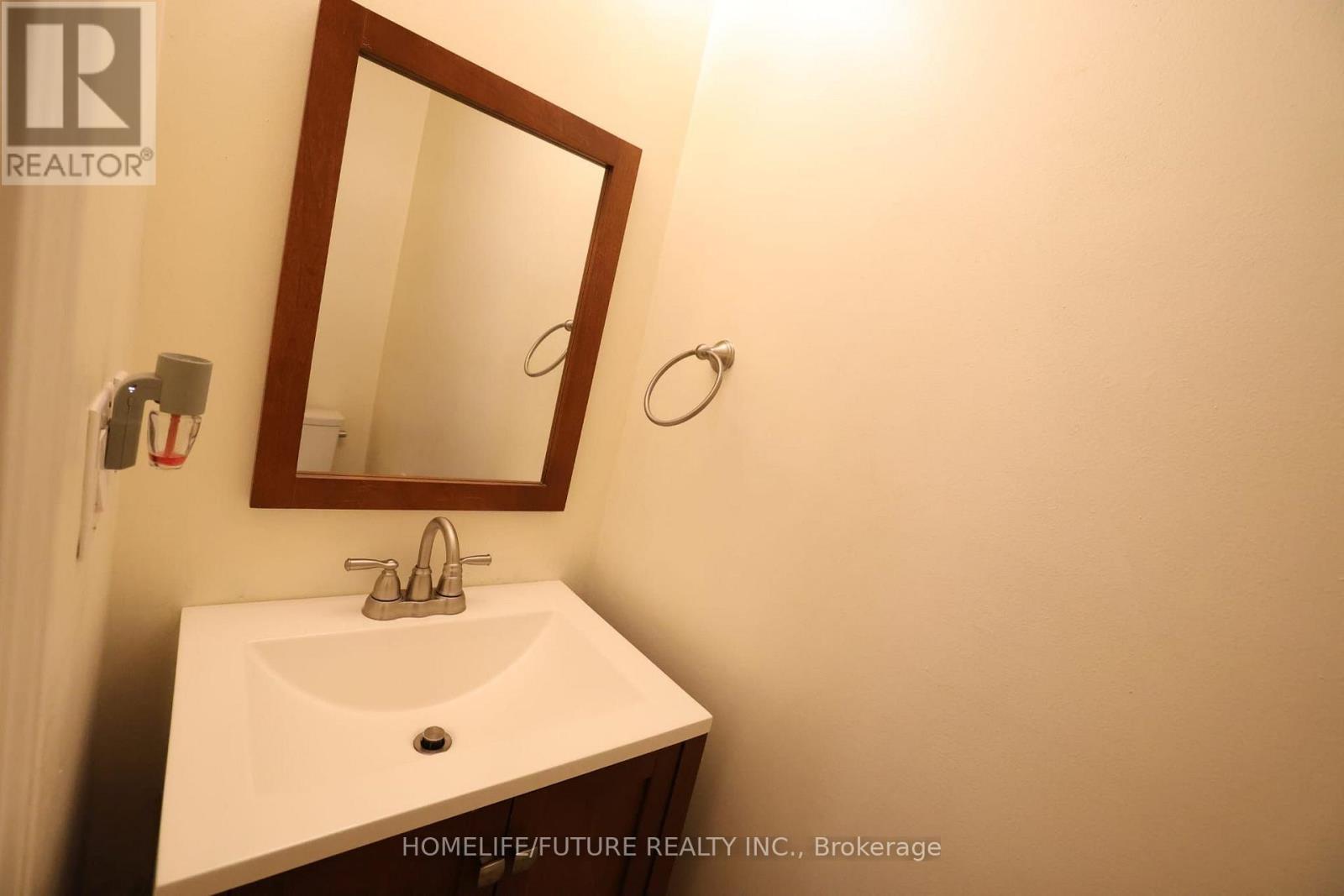 6320 Millers Grove, Mississauga, Ontario L5N 3H7 - Photo 10 - W13671818