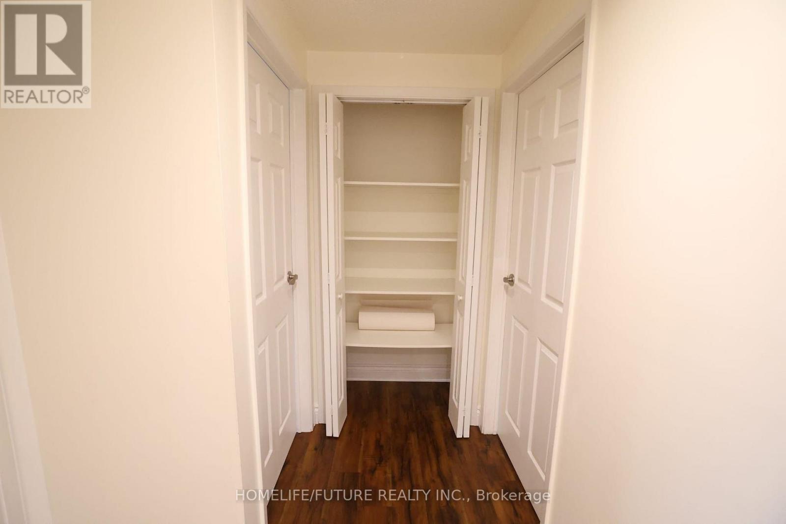 6320 Millers Grove, Mississauga, Ontario L5N 3H7 - Photo 13 - W13671818