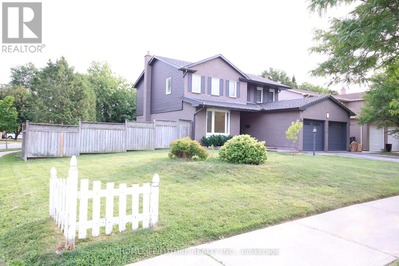 6320 Millers Grove, Mississauga, Ontario L5N 3H7 - Photo 2 - W13671818