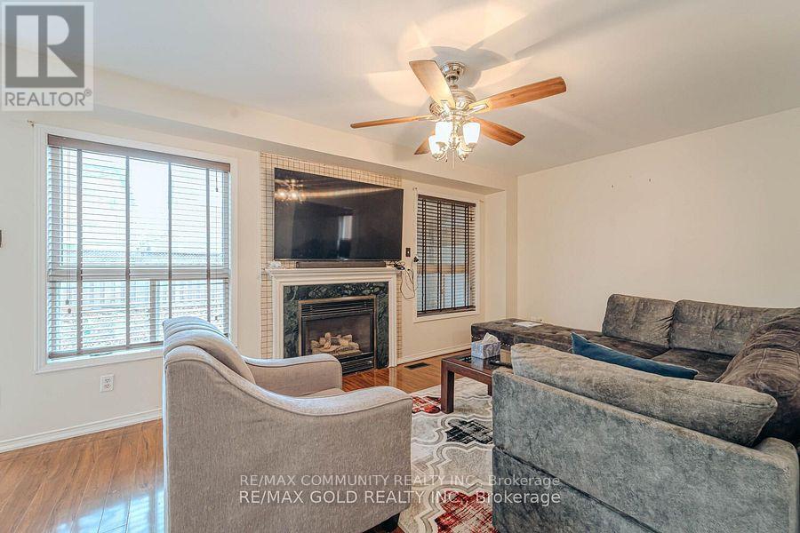 10 Squirreltail Way, Brampton, Ontario  L6R 1X4 - Photo 6 - W13671848