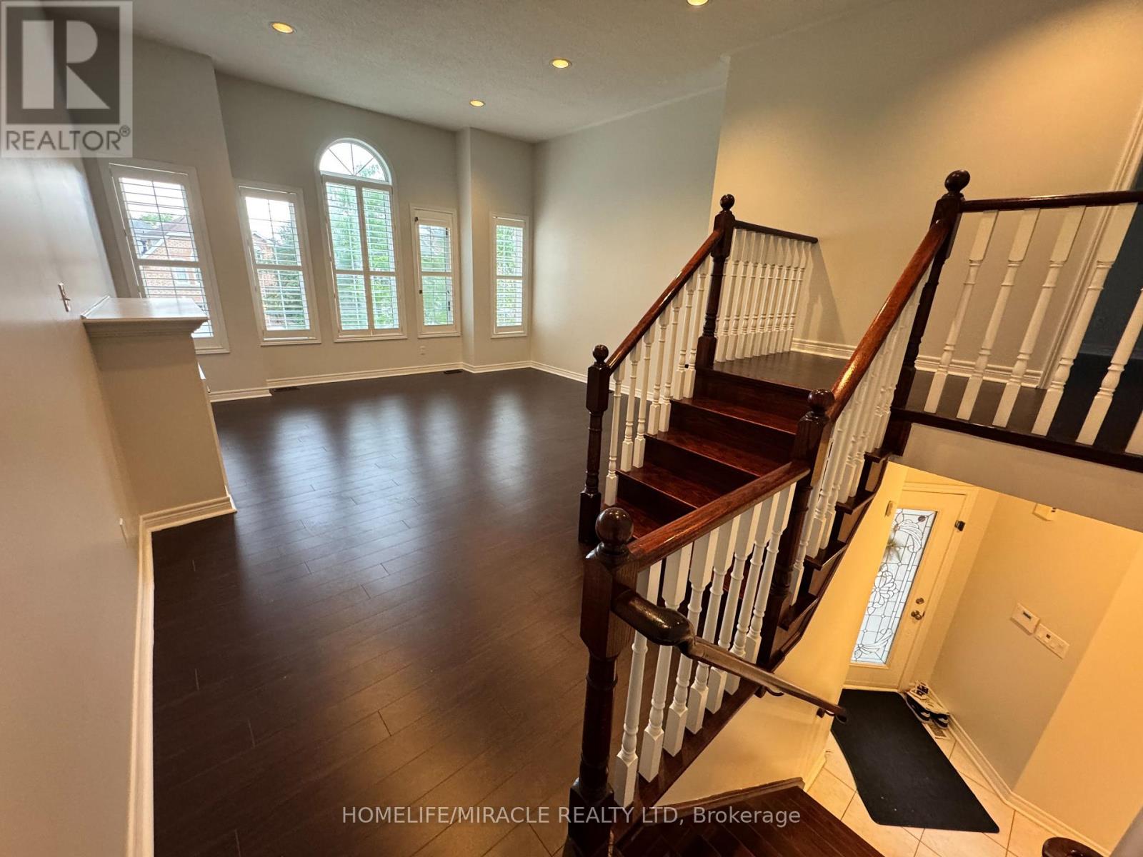 6 Sweet Briar Lane, Brampton, Ontario  L6Z 4V3 - Photo 17 - W13671916