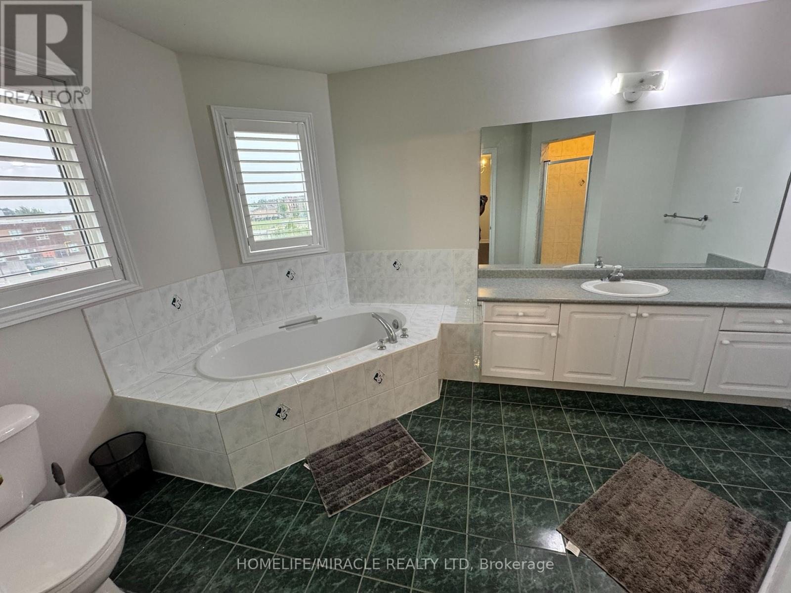 6 Sweet Briar Lane, Brampton, Ontario  L6Z 4V3 - Photo 26 - W13671916