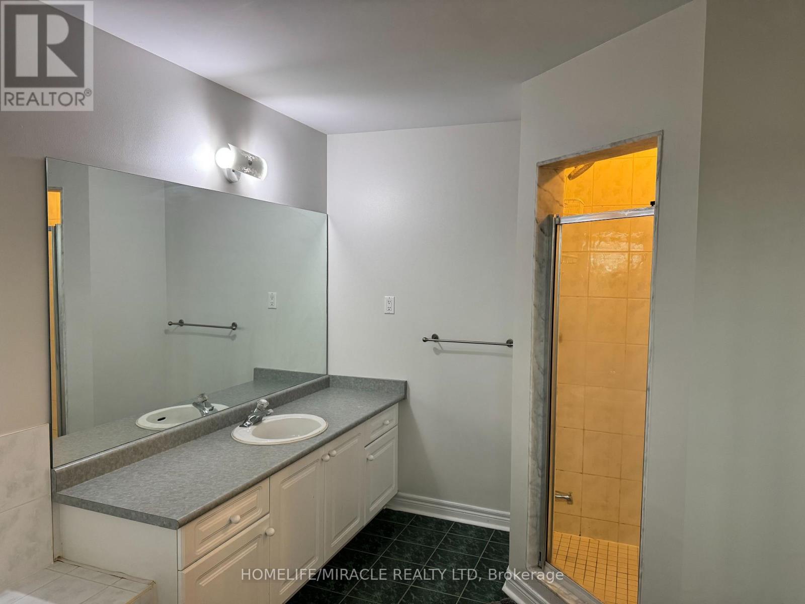 6 Sweet Briar Lane, Brampton, Ontario  L6Z 4V3 - Photo 27 - W13671916