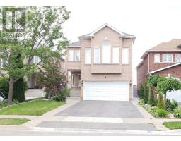 6 SWEET BRIAR LANE, Brampton, Ontario