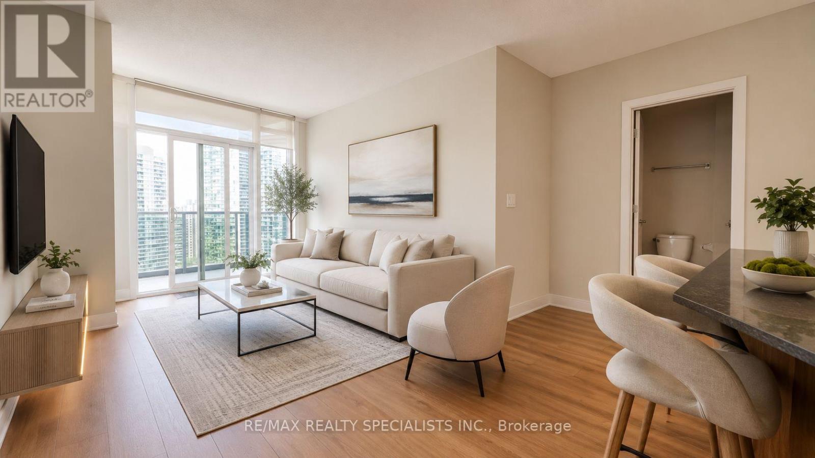 2702 - 330 BURNHAMTHORPE ROAD W, Mississauga, Ontario