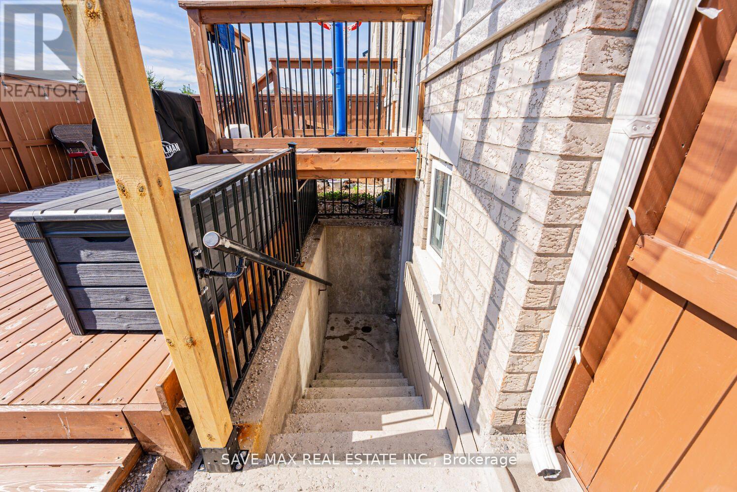Basement - 20 Desert Garden Drive, Brampton, Ontario  L7A 4V4 - Photo 6 - W13671934