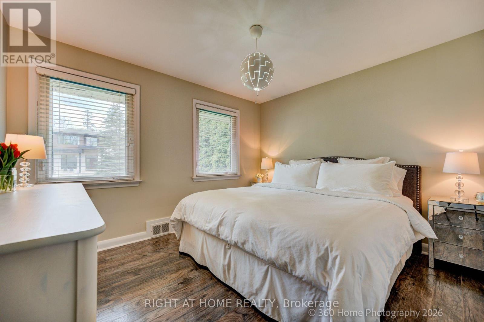 1493 Constance Drive, Oakville, Ontario L6J 2T8 - Photo 16 - W13672014