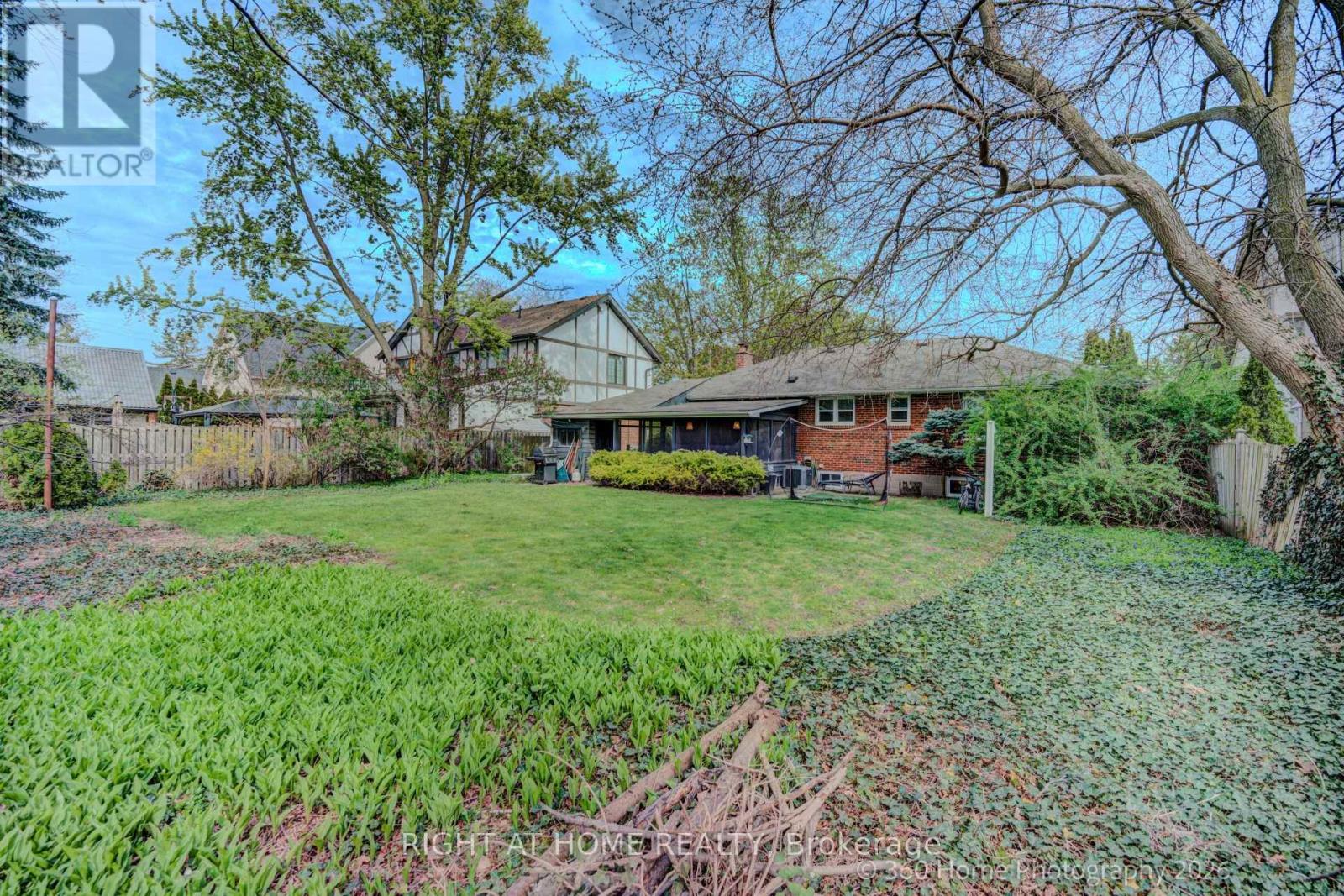 1493 Constance Drive, Oakville, Ontario L6J 2T8 - Photo 28 - W13672014