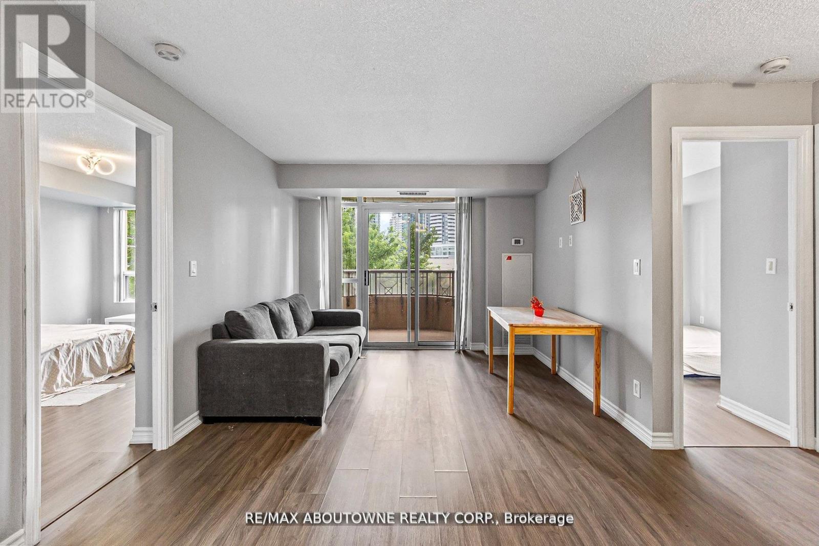 401 - 310 Burnhamthorpe Road W, Mississauga, Ontario  L5B 4P9 - Photo 11 - W13672042