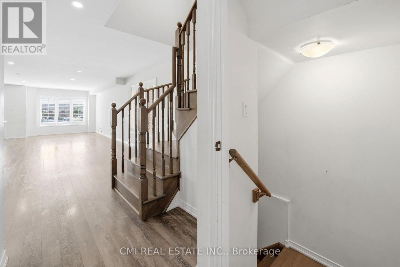 162 Golden Springs Drive, Brampton, Ontario  L7A 4N9 - Photo 14 - W13672048