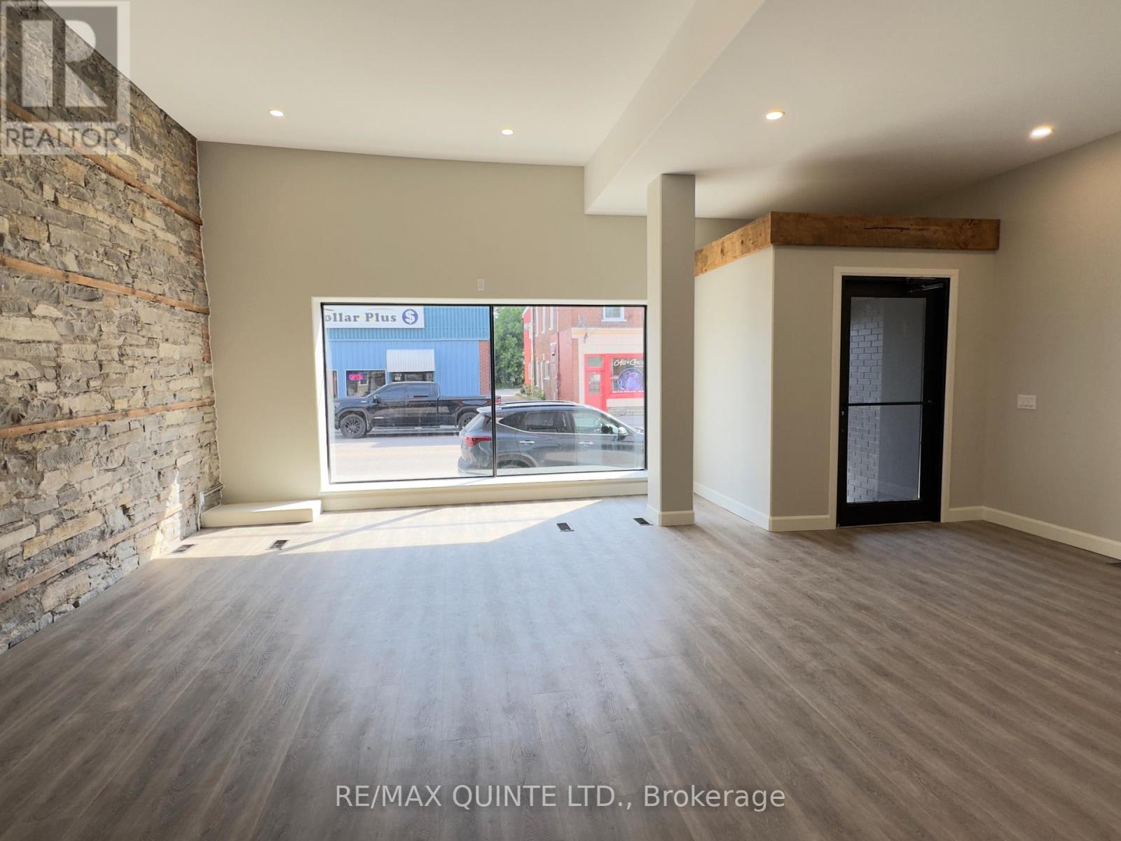 330 Victoria Street N, Tweed, Ontario  K0K 3J0 - Photo 1 - X12981716