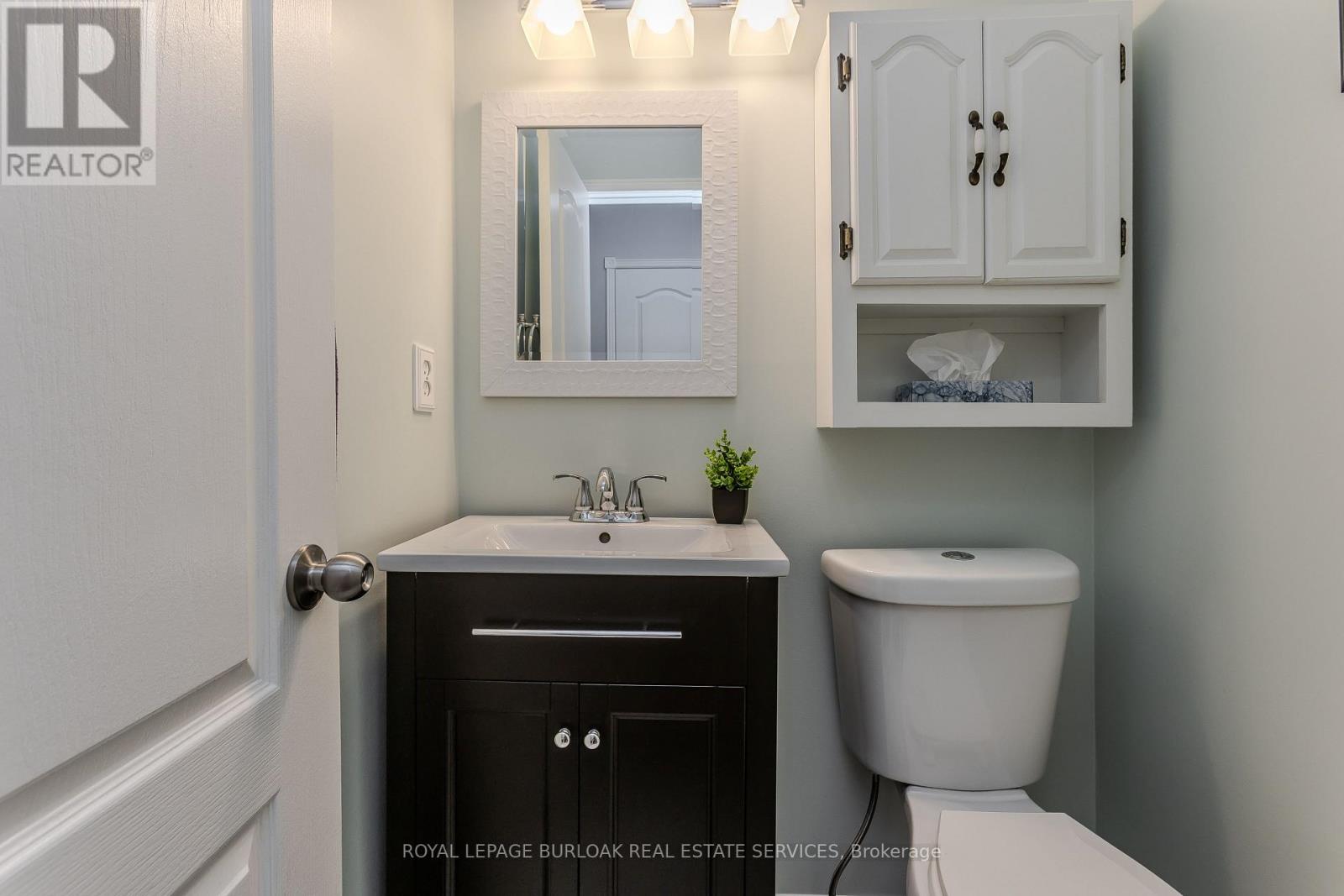 1238 Sable Drive, Burlington, Ontario  L7S 2J6 - Photo 15 - W13672054