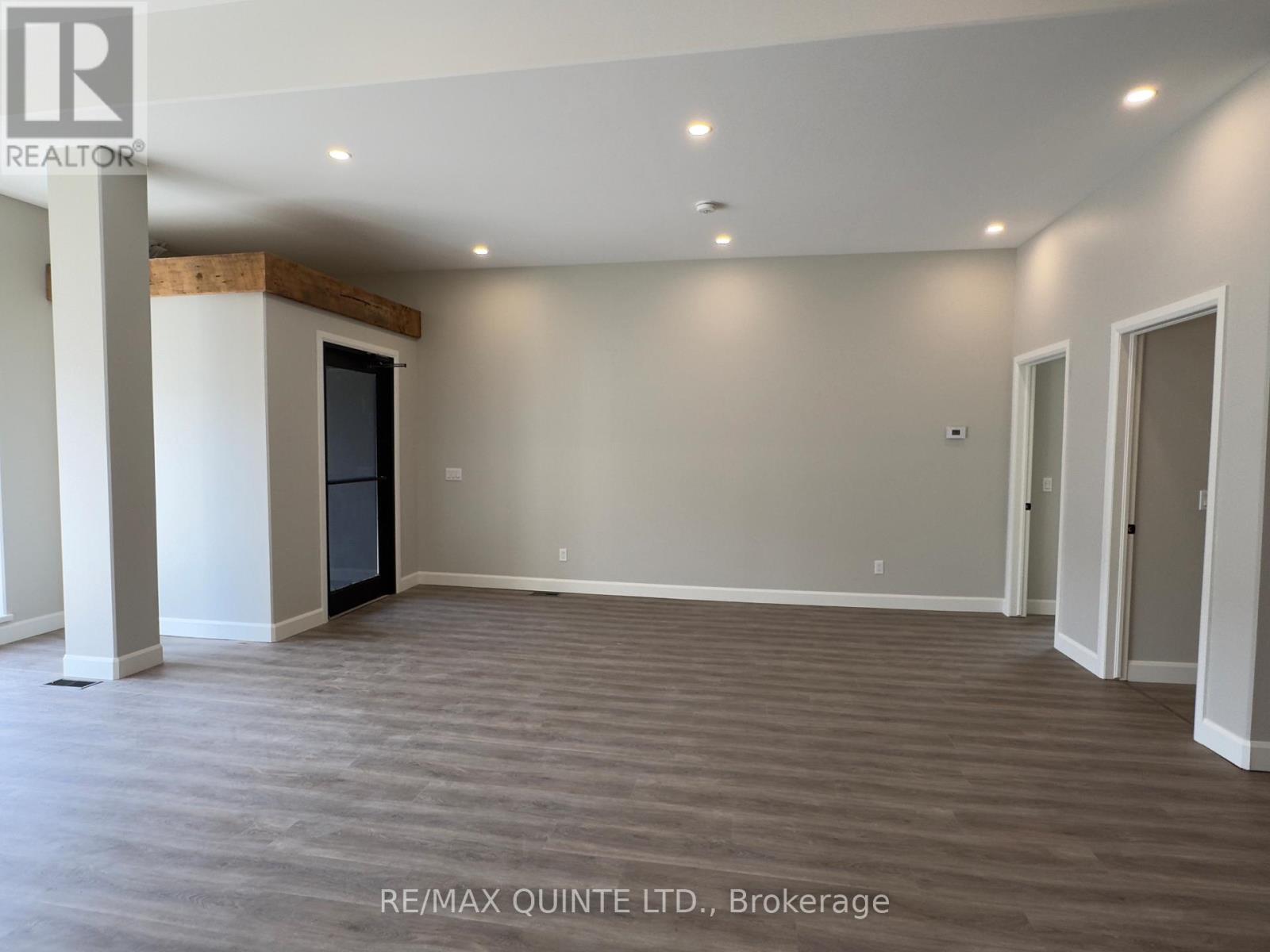 330 Victoria Street N, Tweed, Ontario  K0K 3J0 - Photo 3 - X12981716