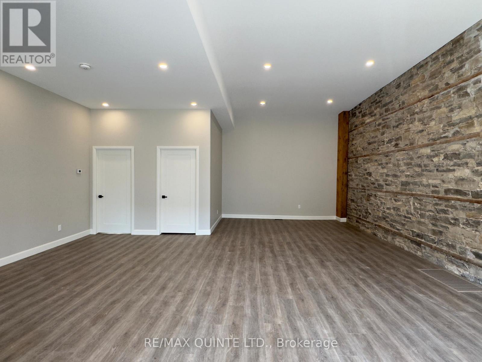 330 Victoria Street N, Tweed, Ontario  K0K 3J0 - Photo 4 - X12981716