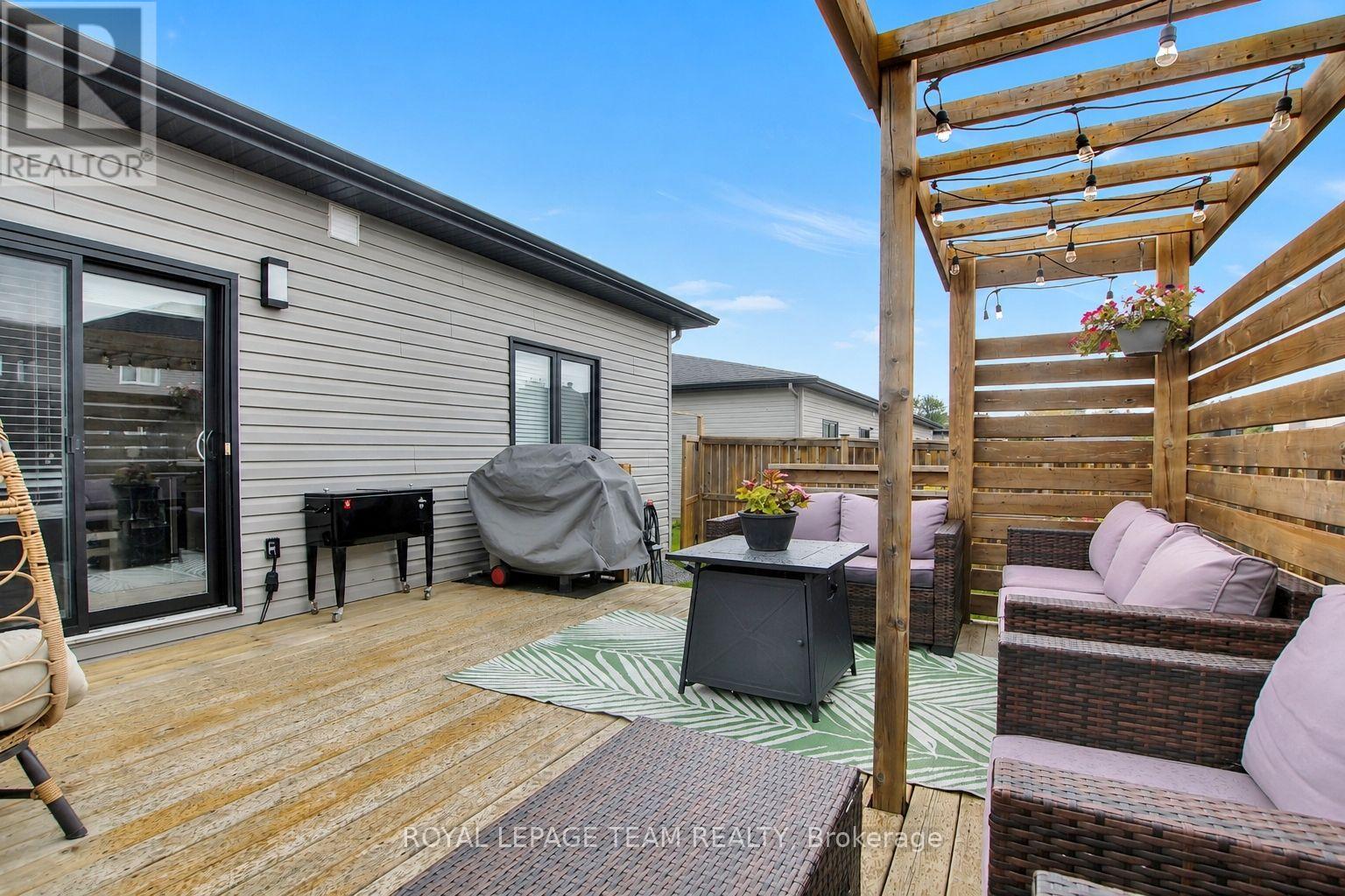 143 St Malo Place, Russell, Ontario  K0A 1W0 - Photo 32 - X13660670