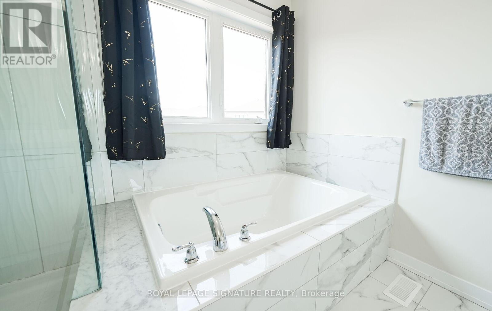 56 Lilac Circle, Haldimand, Ontario  N3W 0H6 - Photo 17 - X13672046