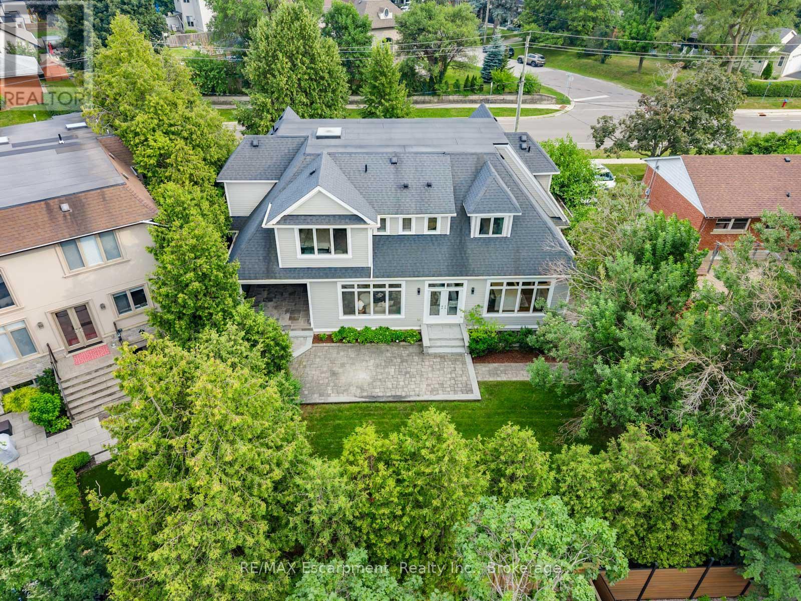 1077 Bridge Road, Oakville, Ontario  L6L 2B6 - Photo 48 - W13598106
