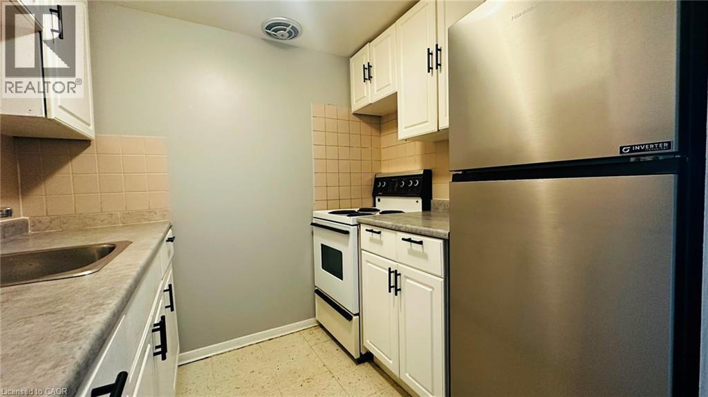 1200 Courtland Avenue E Unit# 9, Kitchener, Ontario  N2C 1K7 - Photo 8 - 40854425