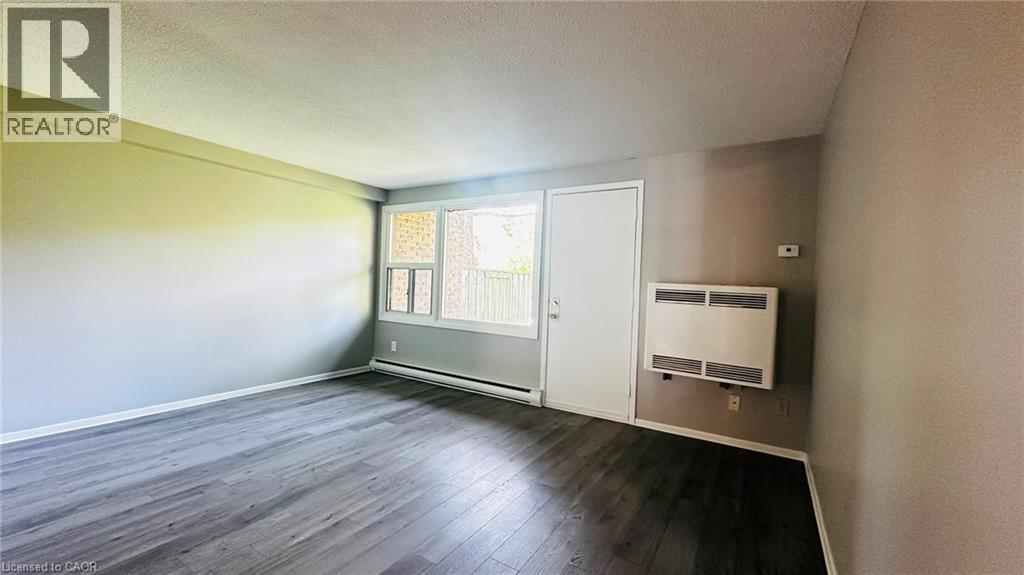 1200 Courtland Avenue E Unit# 9, Kitchener, Ontario  N2C 1K7 - Photo 4 - 40854425