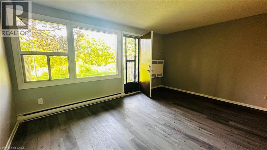 1200 Courtland Avenue E Unit# 9, Kitchener, Ontario  N2C 1K7 - Photo 6 - 40854425