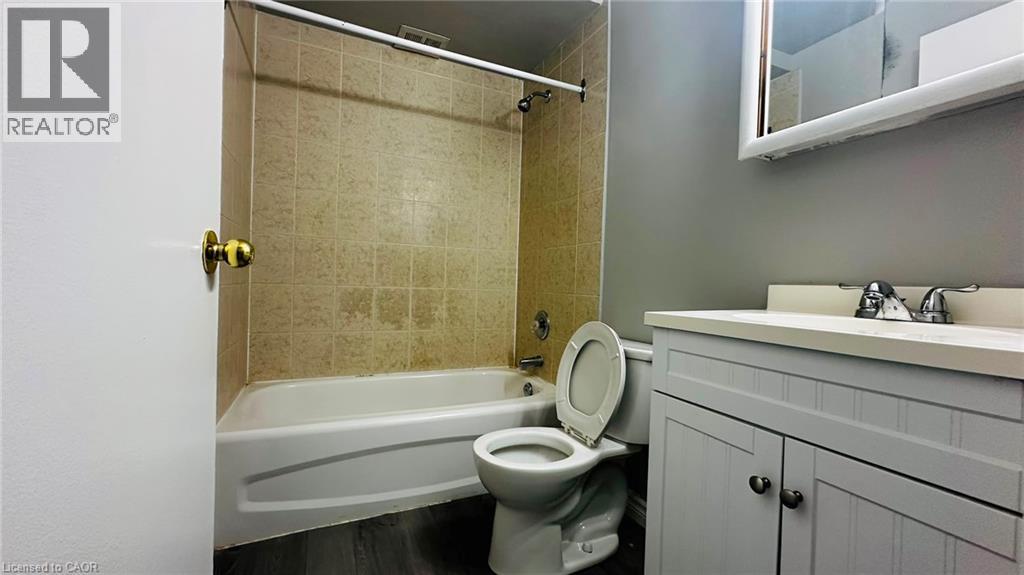 1200 Courtland Avenue E Unit# 9, Kitchener, Ontario  N2C 1K7 - Photo 14 - 40854425