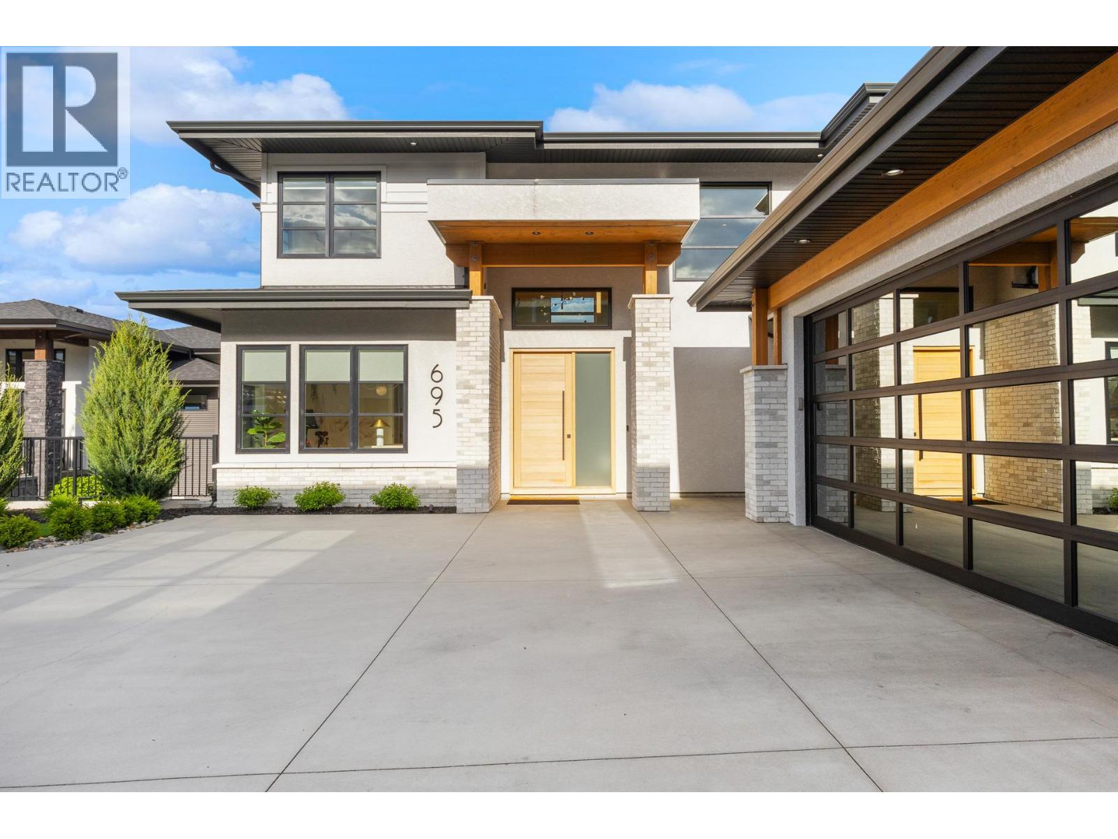 695 Lake Court, West Kelowna, British Columbia  V1Z 0A3 - Photo 5 - 10388859