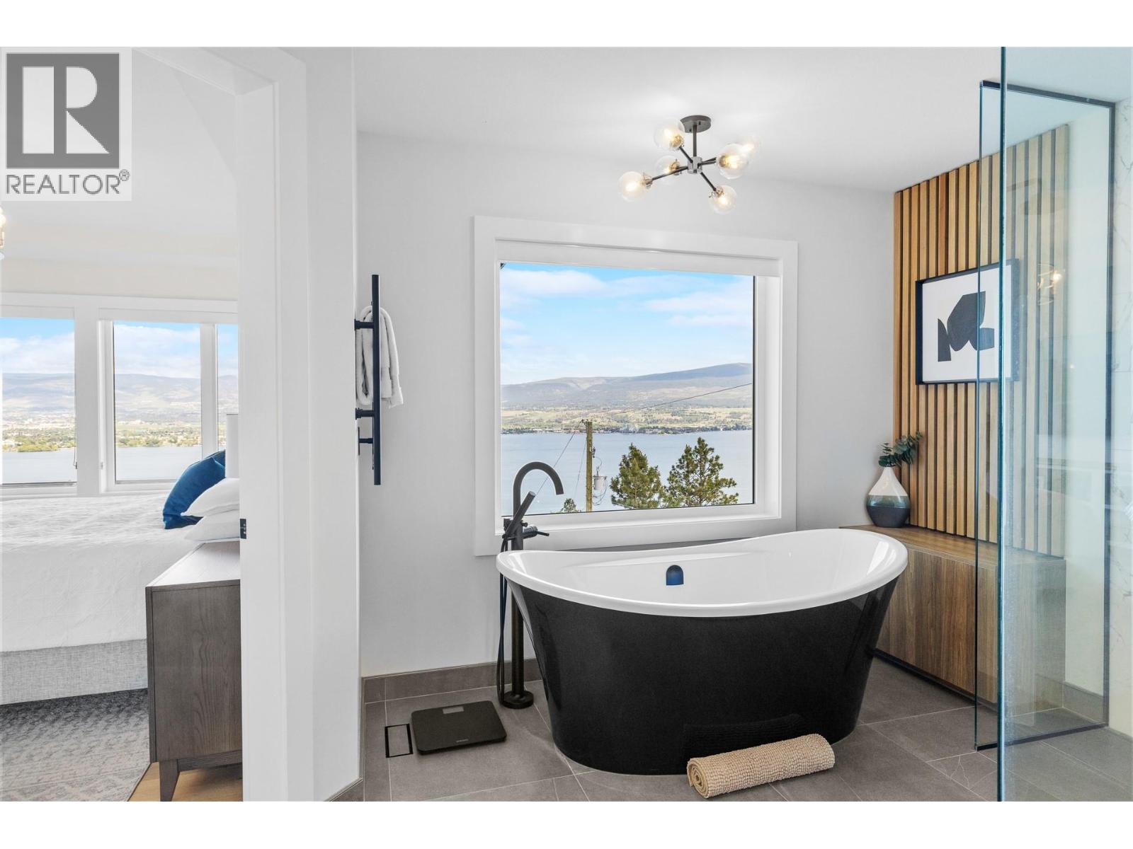 695 Lake Court, West Kelowna, British Columbia  V1Z 0A3 - Photo 48 - 10388859