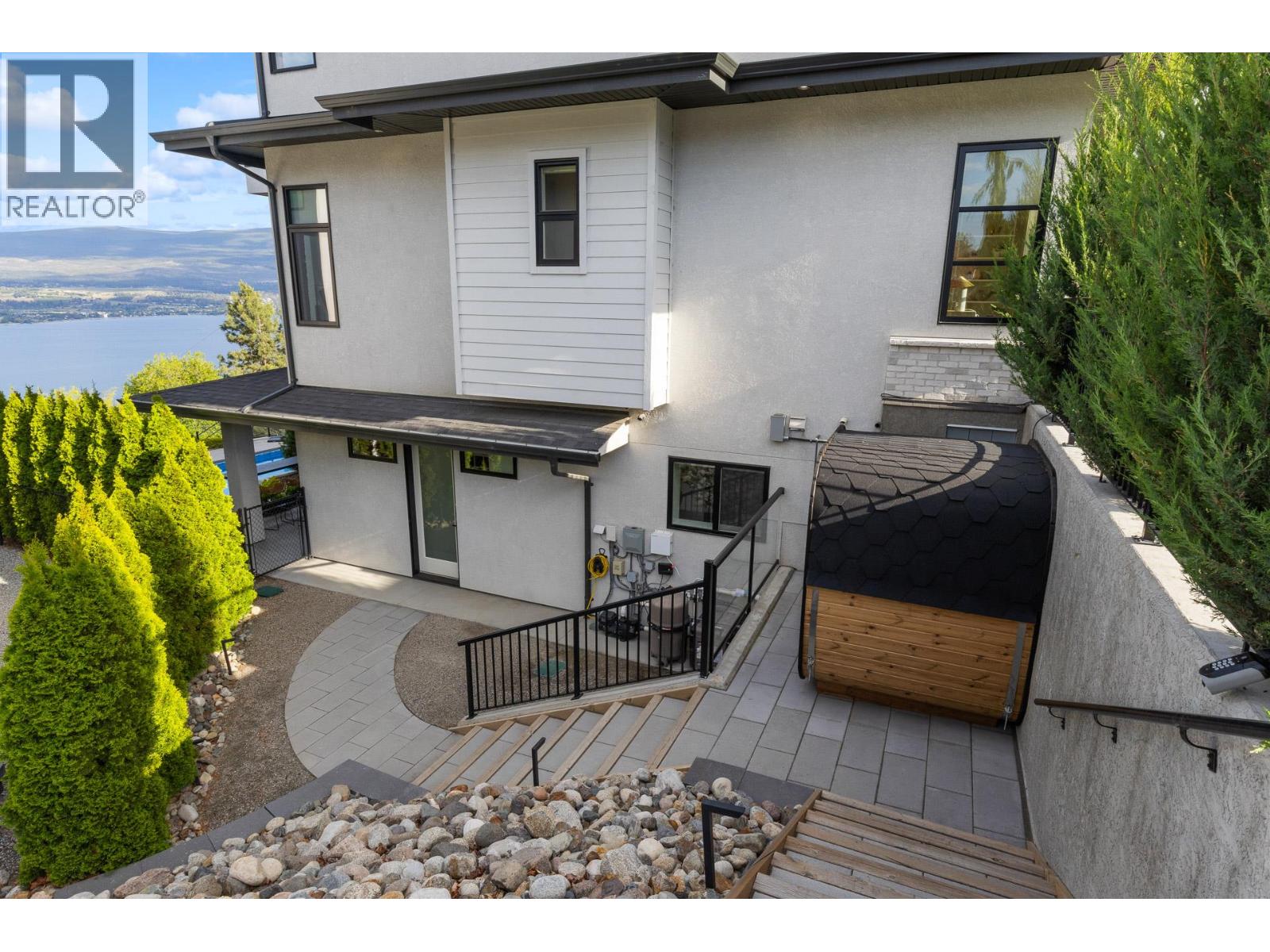 695 Lake Court, West Kelowna, British Columbia  V1Z 0A3 - Photo 70 - 10388859