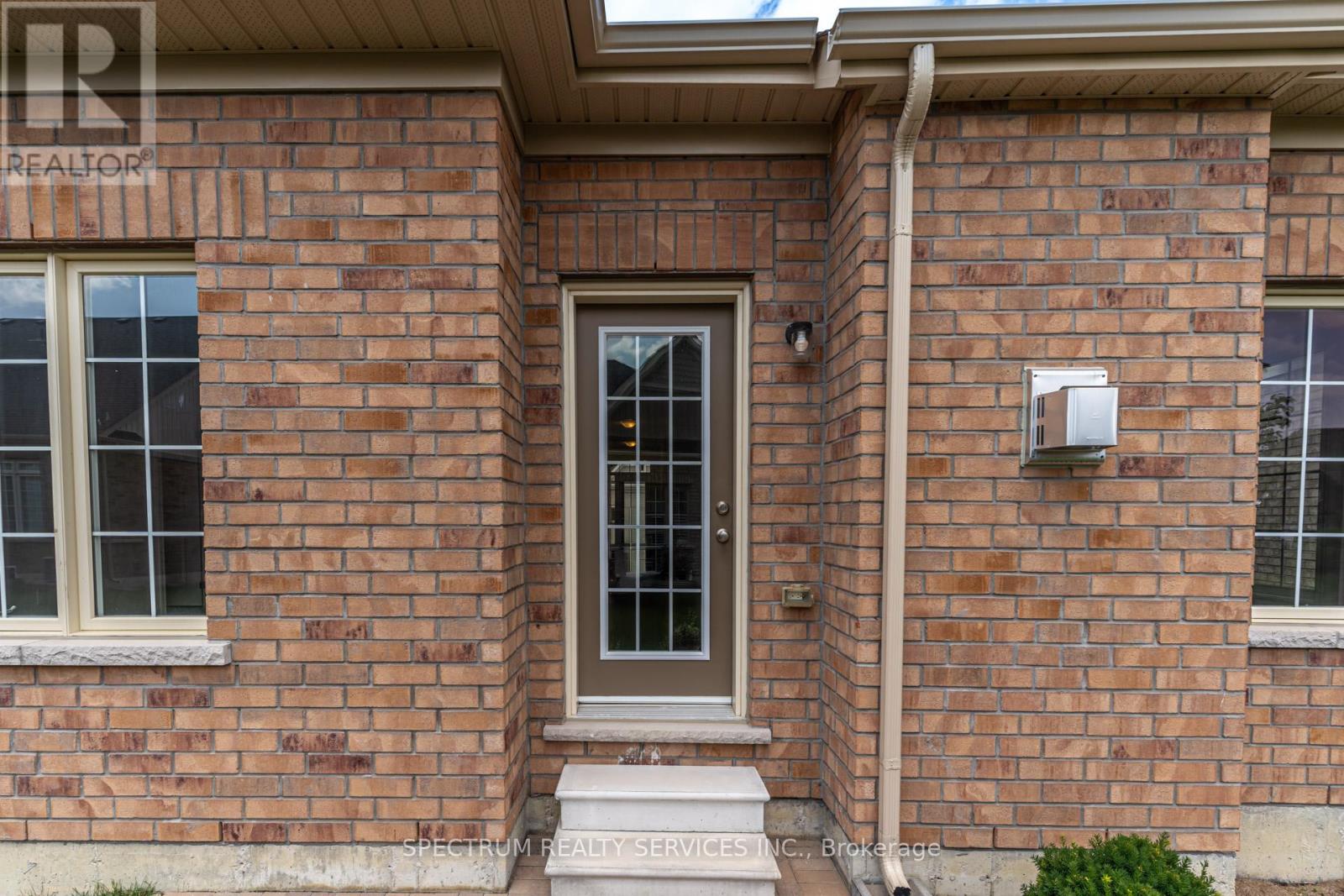 8 Abelia Street, Brampton, Ontario  L6R 4C7 - Photo 43 - W13518240