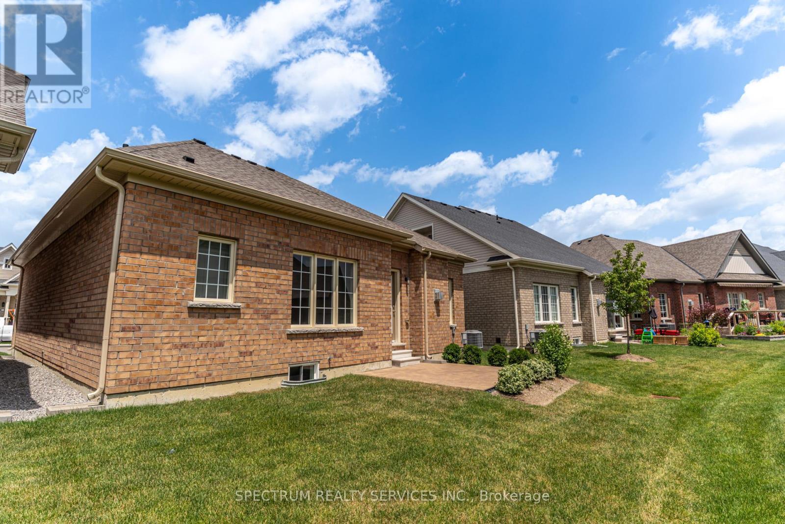 8 Abelia Street, Brampton, Ontario  L6R 4C7 - Photo 47 - W13518240