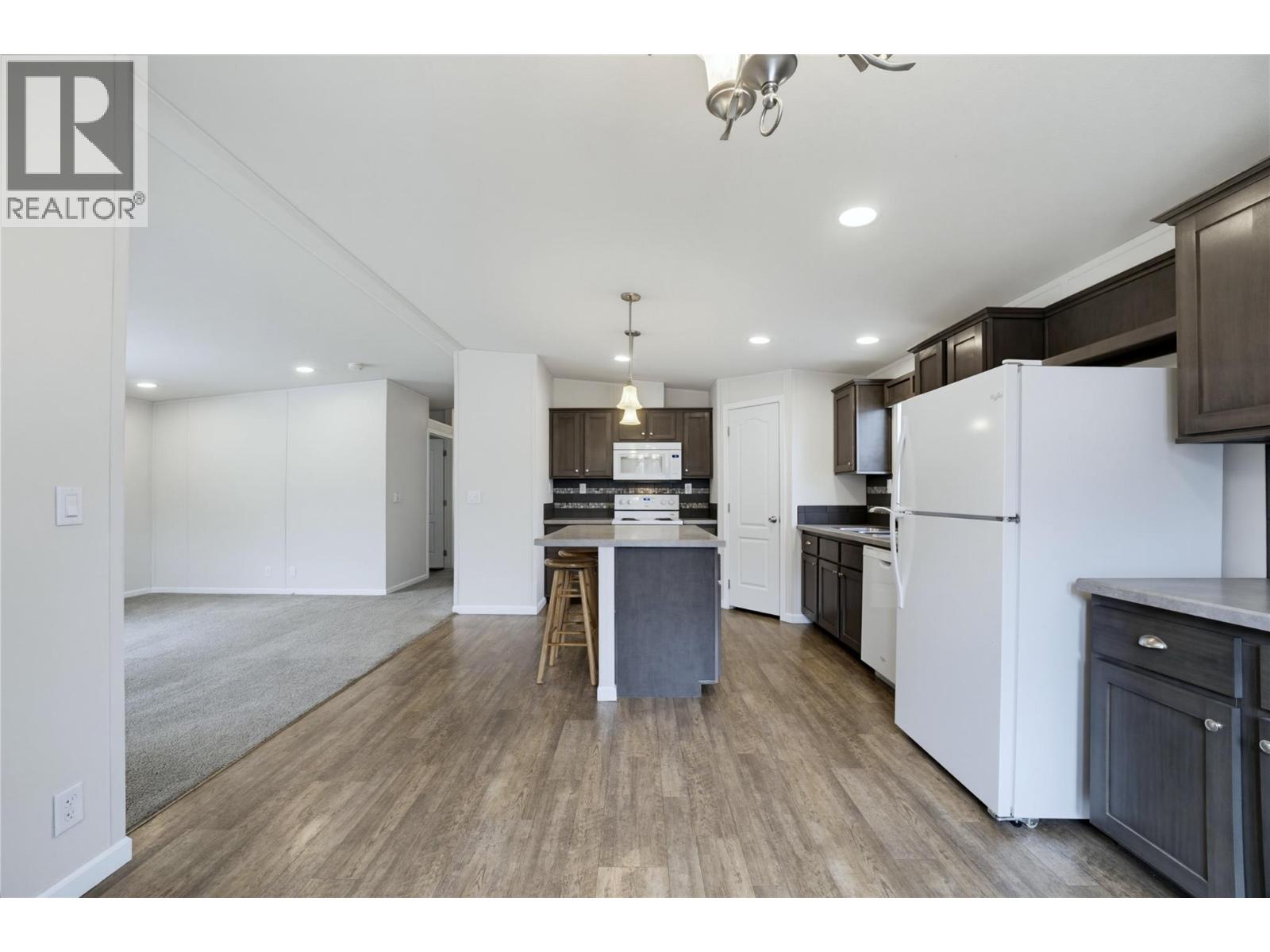4811 10a Avenue NE Unit# 28, Salmon Arm, British Columbia  V1E 1C5 - Photo 11 - 10397170