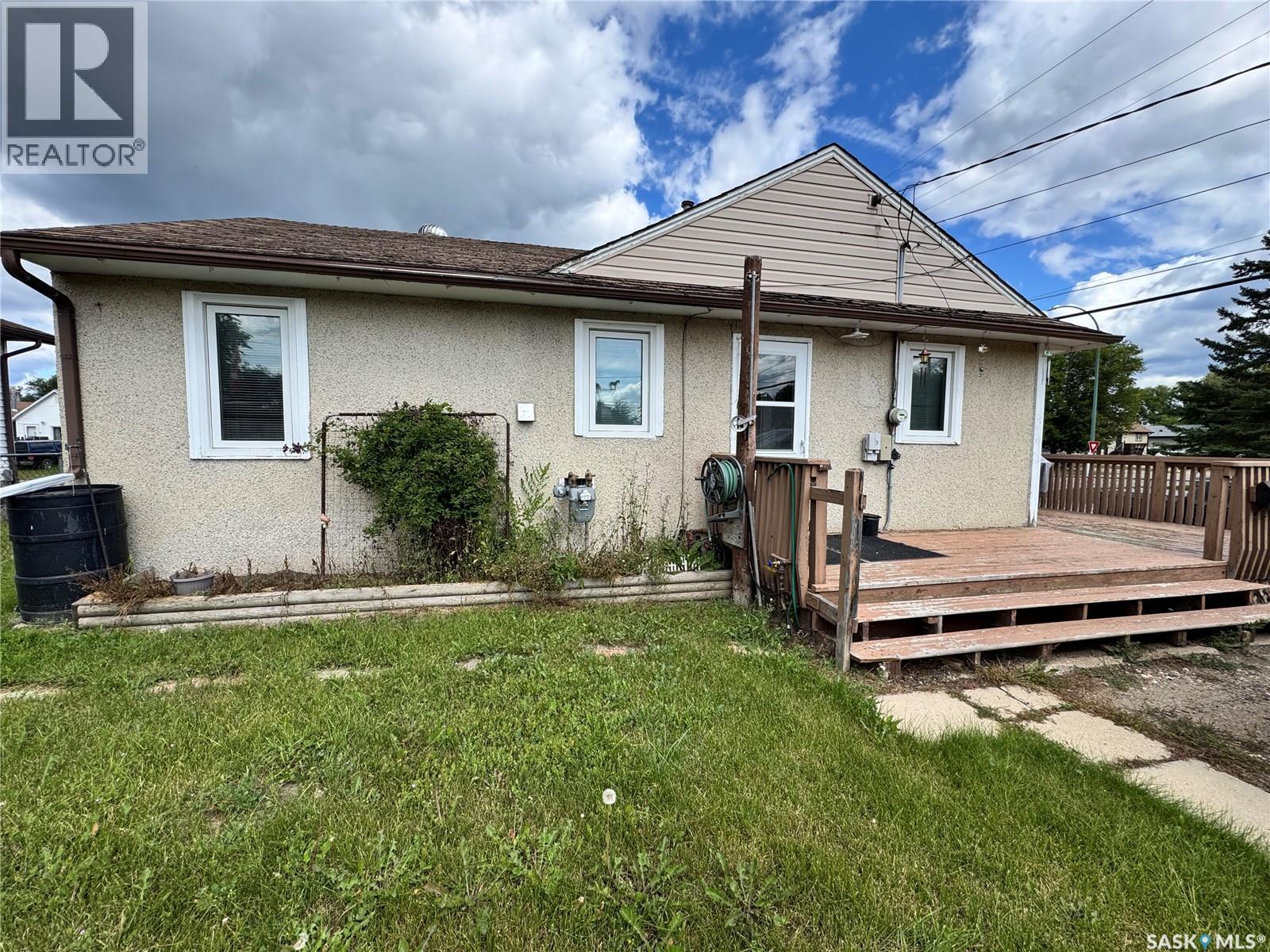 1803 14th Street W, Prince Albert, Saskatchewan  S6V 3N9 - Photo 3 - SK045389