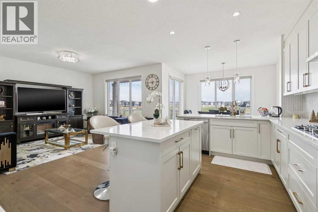 375 Corner Meadows Avenue NE, Calgary, Alberta
