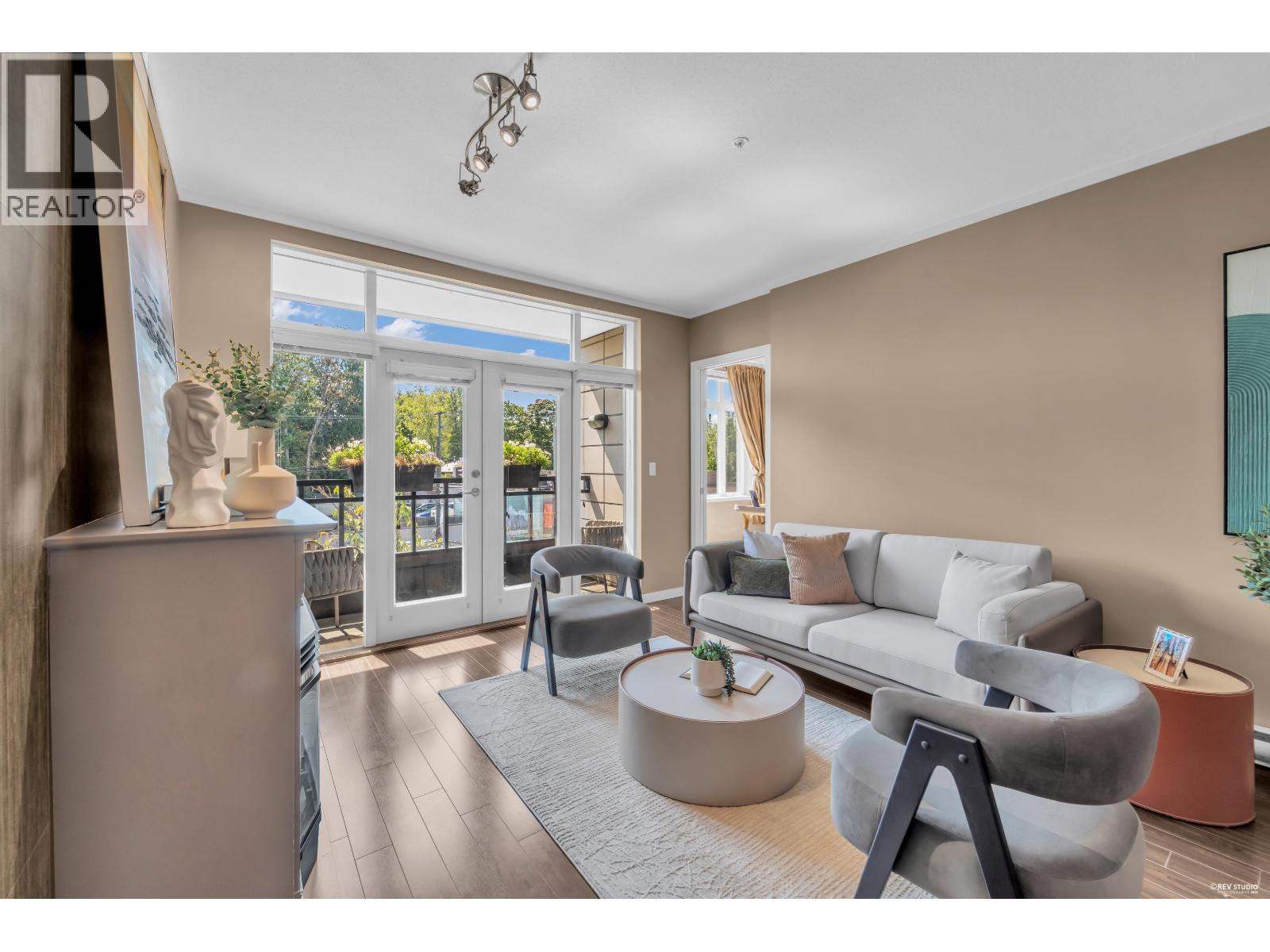 301 4479 W 10th Avenue, Vancouver, British Columbia  V6R 2H8 - Photo 7 - R3155313