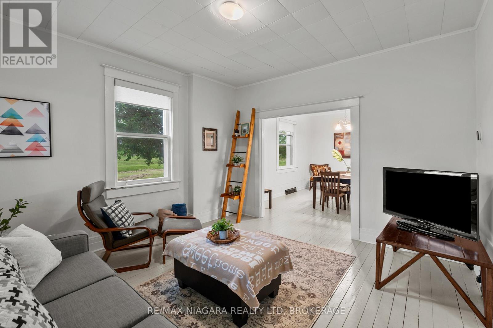 1068 Niagara Stone Road, Niagara-On-The-Lake, Ontario  L0S 1J0 - Photo 14 - X13672126
