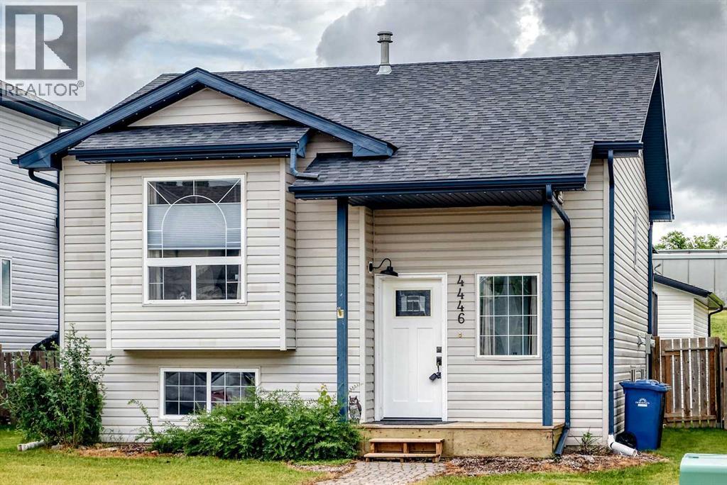 4446 54a Avenue Crescent, Innisfail, Alberta  T4G 1Y3 - Photo 2 - A2335780