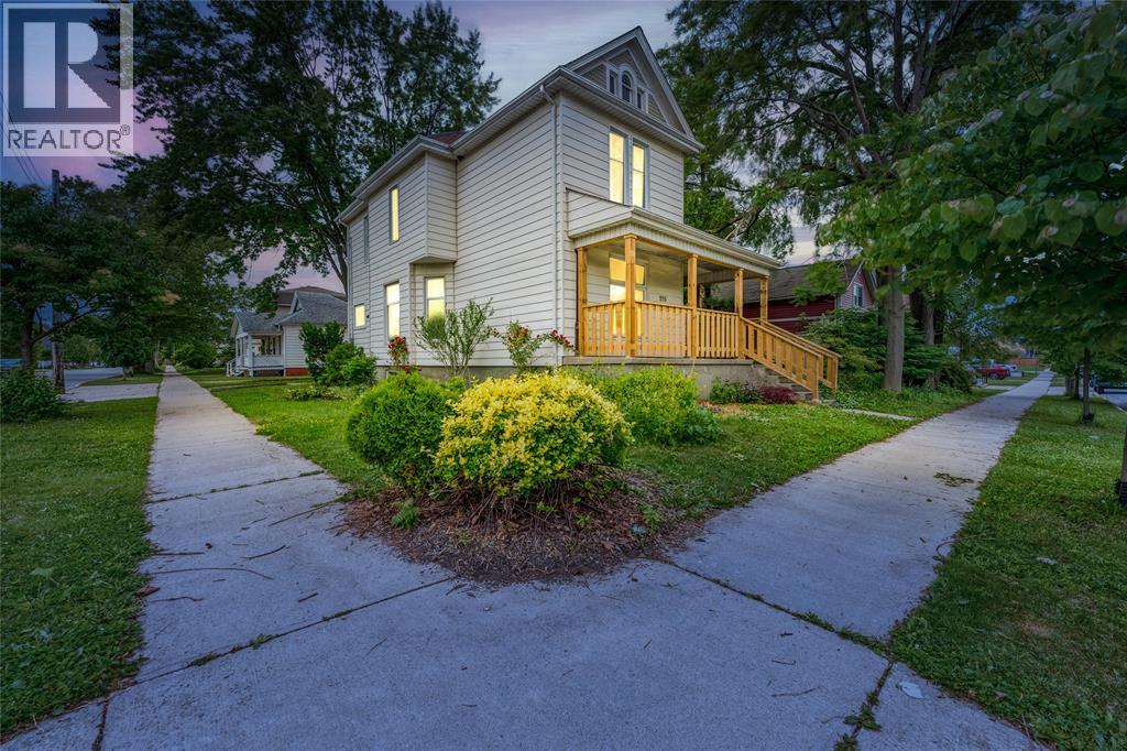 215 TALFOURD STREET Sarnia Ontario Canada N7T1N9 2